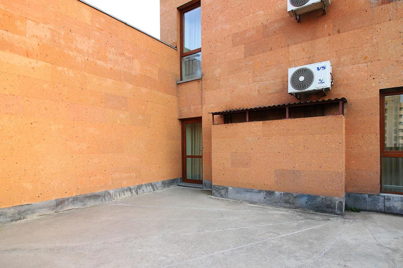 Apartments In Alley Residence Ereván Exterior foto
