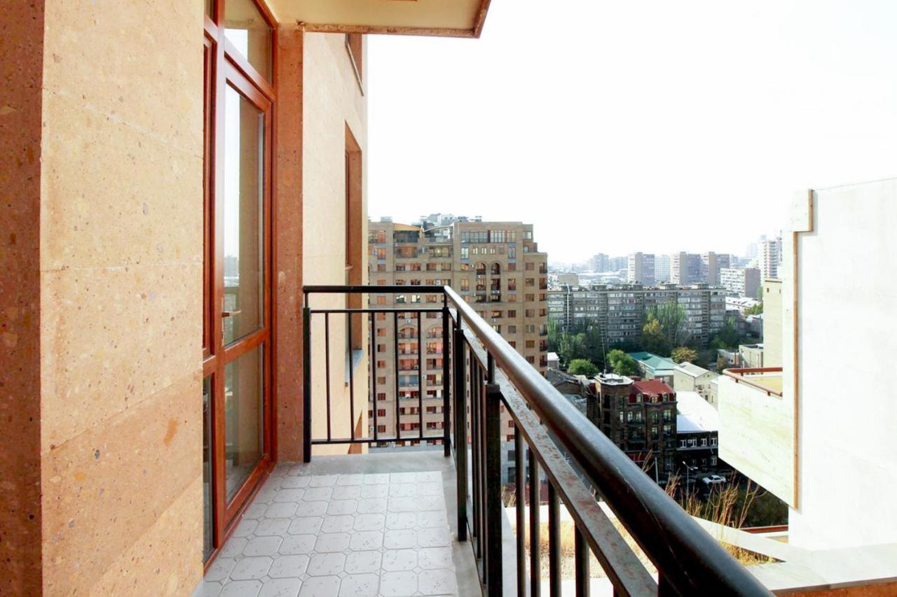 Apartments In Alley Residence Ereván Exterior foto